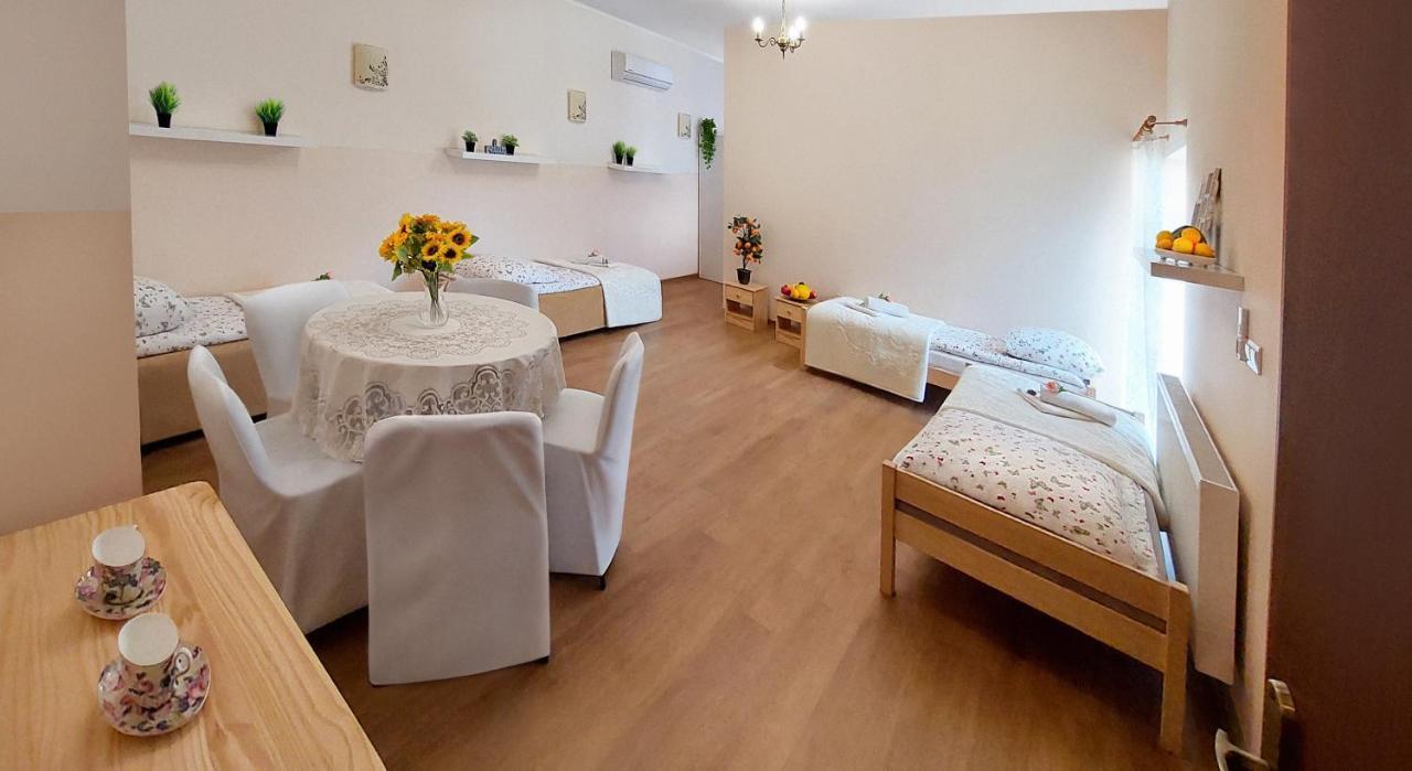 Apartamenty Gorki Male 투션 외부 사진