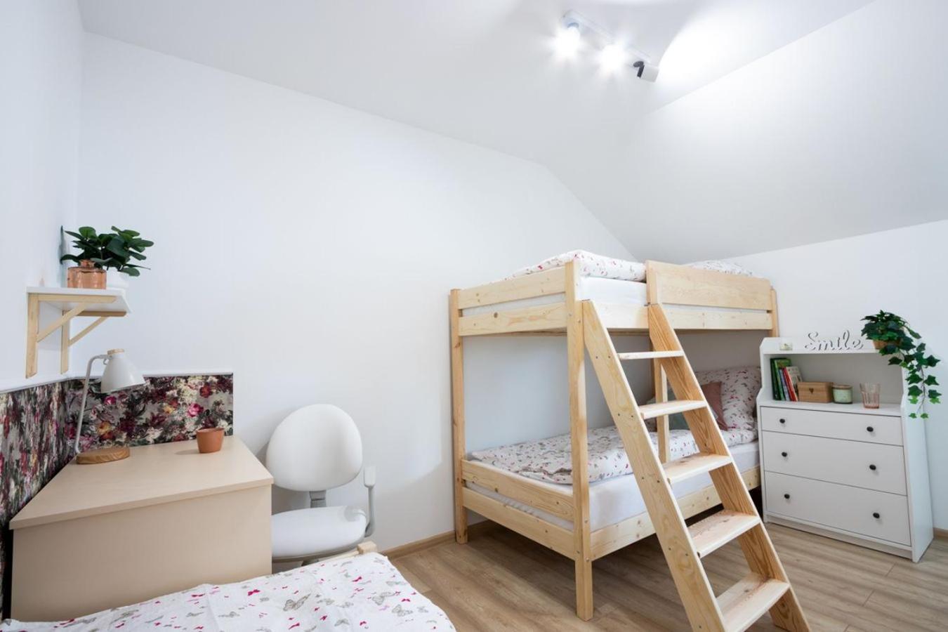 Apartamenty Gorki Male 투션 외부 사진